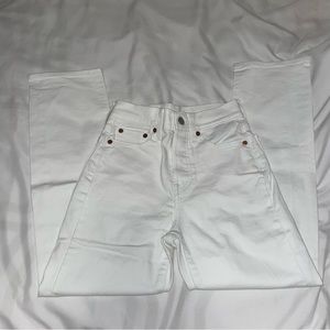 Levi’s Wedgie Straight White